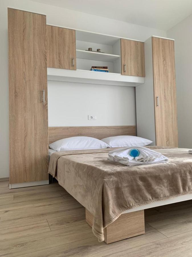 Rooms Viskic Rab Town Eksteriør bilde